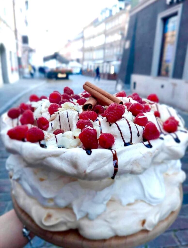 f3271131 1a14 4573 93fe 55b18ed0edd7